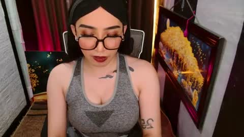 yassiered online show from August 8, 4:01 am