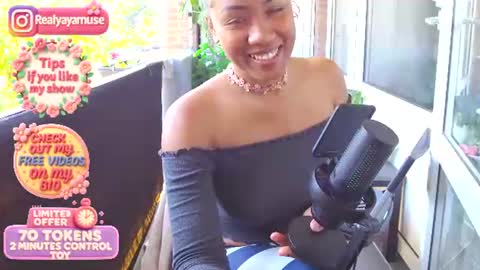 YAYA  online show from August 10, 10:38 am
