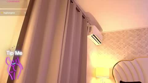  YazminJenner  online show from June 6, 7:14 am
