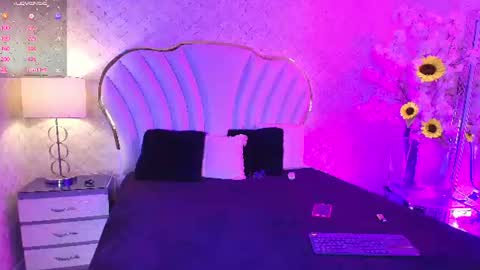  YazminJenner  online show from June 12, 7:59 am