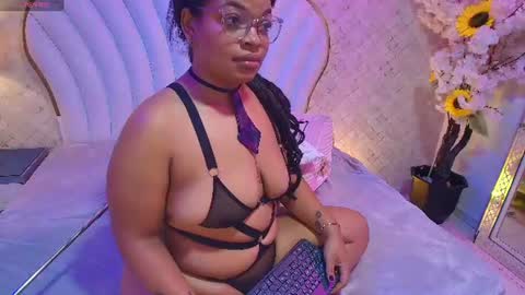  YazminJenner  online show from June 17, 11:09 am