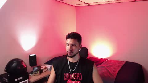 yeff online show from August 3, 11:56 pm