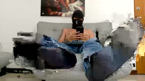 yeisongomezz online show from August 13, 8:34 pm
