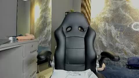 yelena03 online show from August 11, 1:29 am