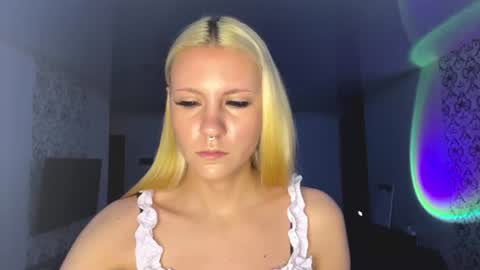 Lana online show from August 8, 5:24 pm