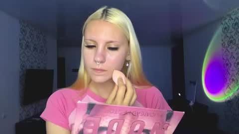 Lana online show from August 9, 2:07 pm