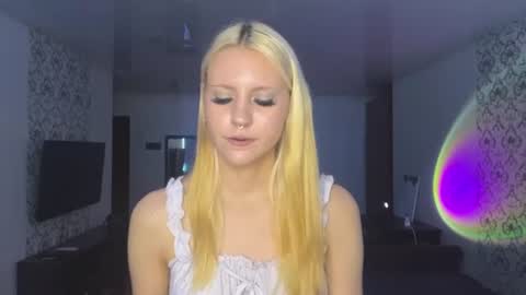 Lana online show from August 11, 9:39 pm