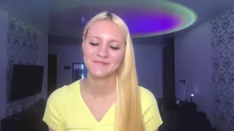 Lana online show from August 13, 9:40 pm