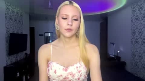 Lana online show from August 16, 7:18 pm