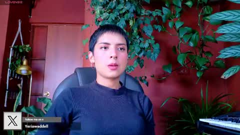 yeriawaddell  online show from June 14, 9:23 pm