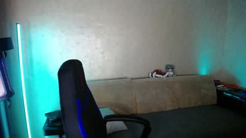 Eden online show from May 30, 9:27 pm