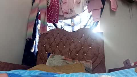 Yesika online show from May 4, 2:51 pm