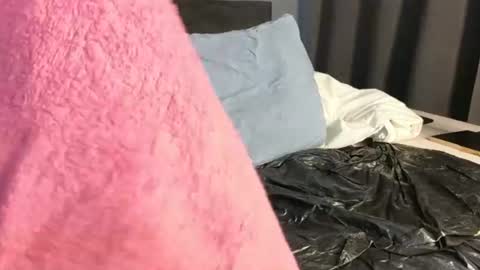 Yesmeralda online show from July 3, 4:53 pm