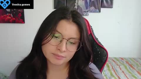 yessica_gomez01 online show from July 14, 10:43 pm
