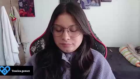 yessica_gomez01 online show from August 12, 7:49 pm
