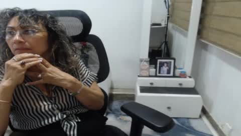jessy online show from August 7, 1:27 am
