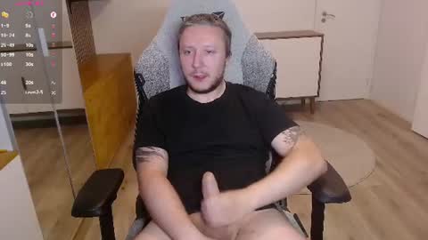 James online show from August 12, 7:27 pm