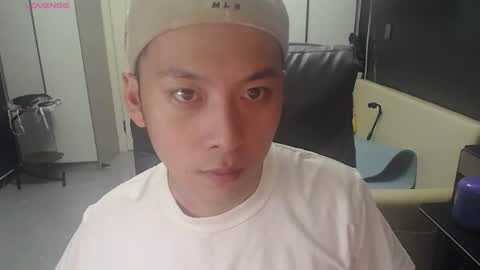 yichen009 online show from July 22, 9:28 pm
