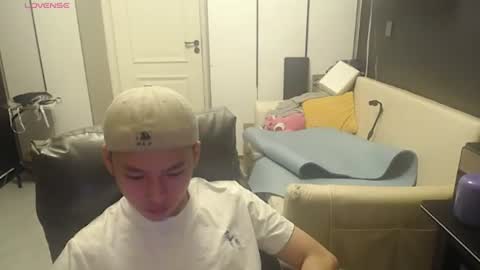 yichen009 online show from July 23, 10:28 am
