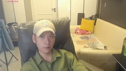 yichen009 online show from July 25, 1:26 pm