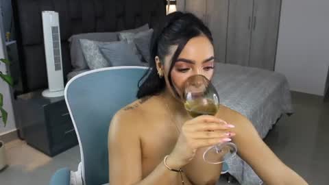 Yika Alves online show from August 9, 3:07 am