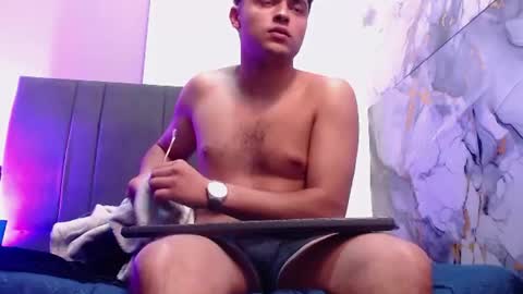 Ying online show from August 14, 11:41 pm