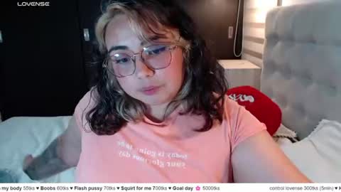 hii i am yini online show from August 15, 9:46 am