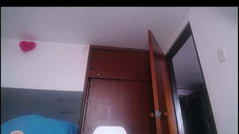 Yiny online show from August 2, 12:56 pm