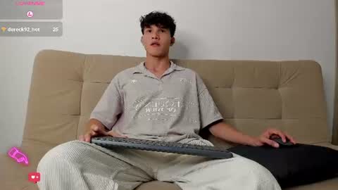yizus_bonz online show from July 6, 11:19 pm