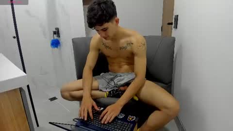 yizus_bonz online show from July 12, 12:50 am