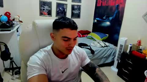 yker online show from August 6, 8:19 pm