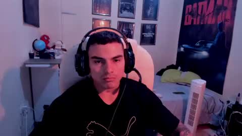 yker online show from August 10, 5:53 am