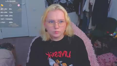 ykwhynot1x online show from July 9, 7:46 am