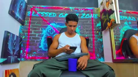Yoel online show from August 3, 11:39 am