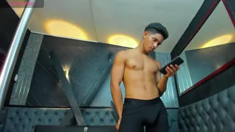Yoel online show from August 6, 4:17 pm