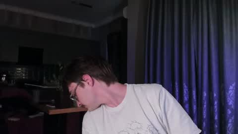 Max online show from July 28, 10:16 pm