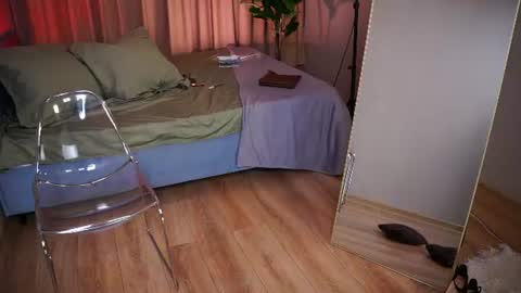 Yoko online show from August 12, 6:49 am