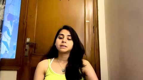 yolondakaltz online show from August 7, 4:56 am