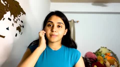 yolondakaltz online show from August 11, 8:27 am