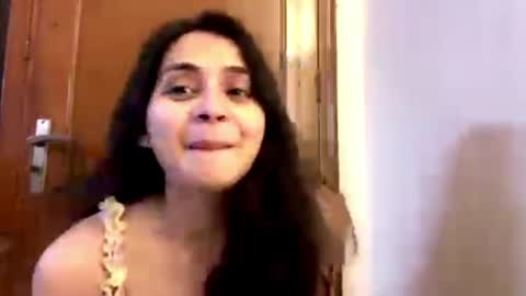 yolondakaltz online show from August 14, 1:48 pm