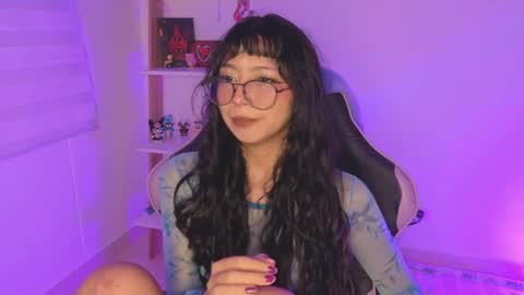 yommi winx online show from August 4, 1:02 am