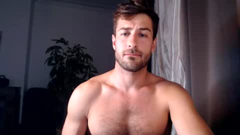 Yoooups online show from August 17, 8:58 pm