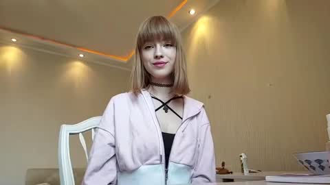 yoshiezerbel online show from June 14, 4:15 pm