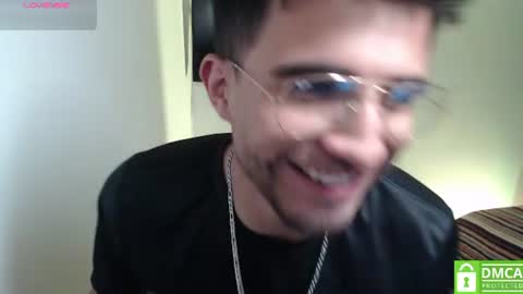yoshy_man online show from June 21, 5:08 am