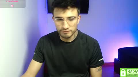 yoshy_man online show from June 25, 8:39 am