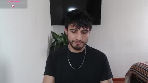 yoshy_man online show from August 18, 2:56 pm