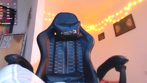 Enzo online show from August 13, 9:51 pm