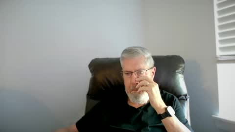Colorado Guy Straight online show from July 22, 1:02 pm