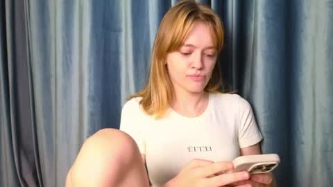 younona online show from July 28, 7:31 pm