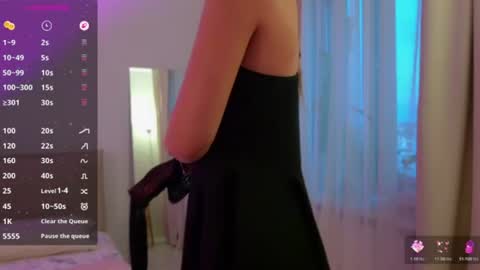 Jasmine online show from July 31, 5:07 pm